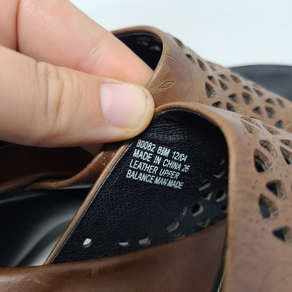 Clarks Indigo Brown Leather Cut Out Floral Sandals - Picture 7 of 8